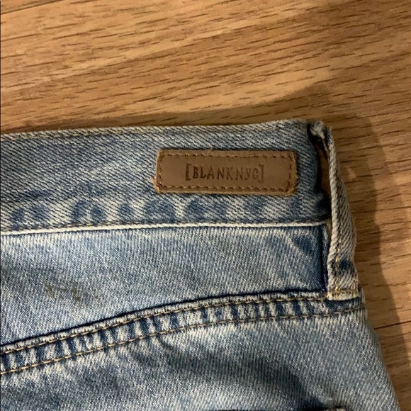 BlankNYC distressed jeans - Picture 7 of 8